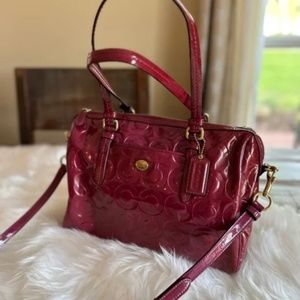 🌹🌹🌹COACH- Red Patten Leather Crossbody/Shoulder Bag-Excellent Condition!🌹